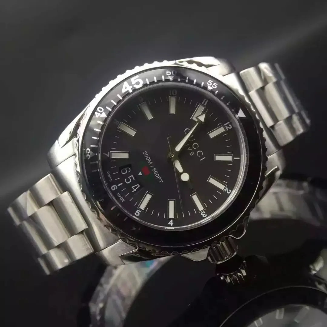 Gucci YA136301 Men's Dive Black Wristwatch 40mm