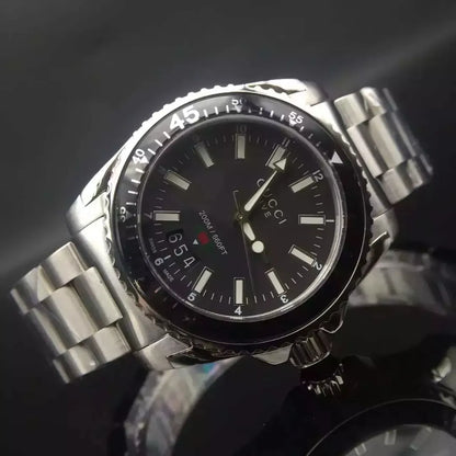 Dive Men's Black Wristwatch 40mm - YA136301