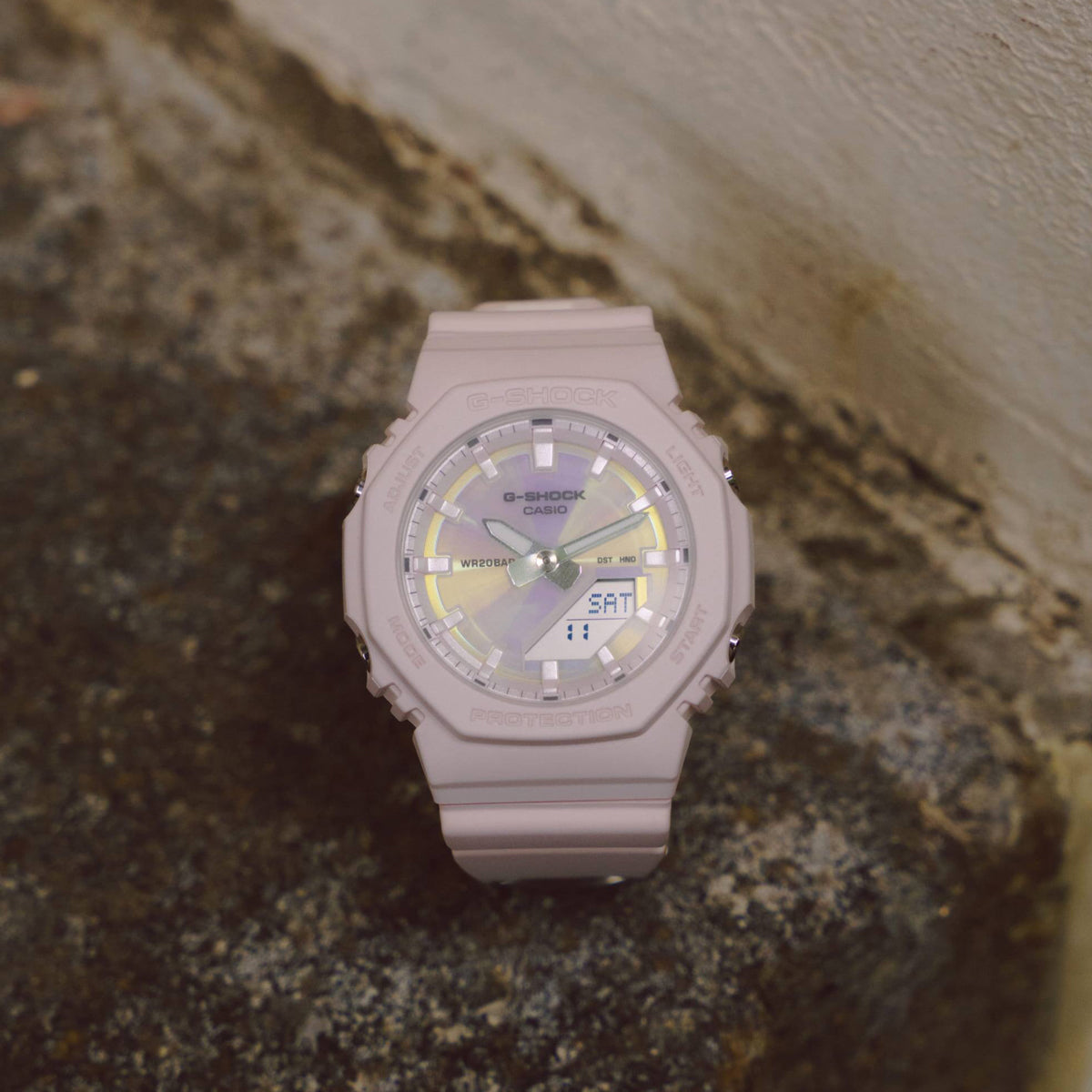 CASIO G-SHOCK Mod. OAK COMPACT TONE ON TONE SERIE - POLARIZED DIAL SERIE - PINK, MOP-1